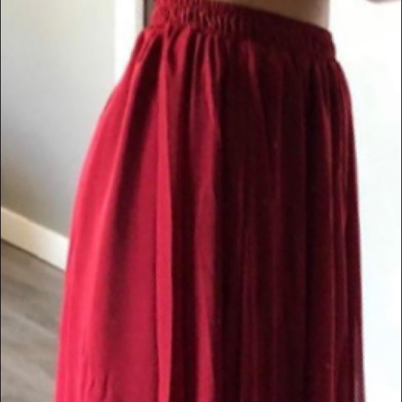 Red Chiffon Maxi Skirt - Picture 4 of 5
